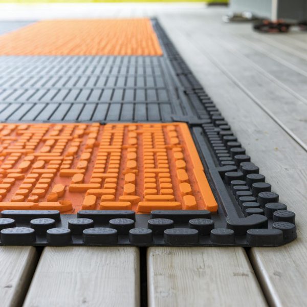 heavy-duty-rubber-outdoor-mat